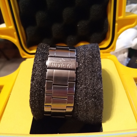 Invicta Lupah Watch - Picture 3 of 8